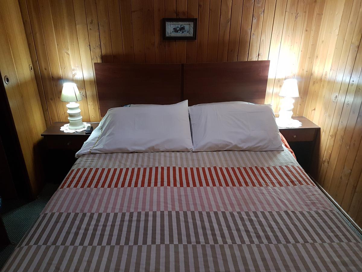 Hostal Victor Пукон Екстер'єр фото